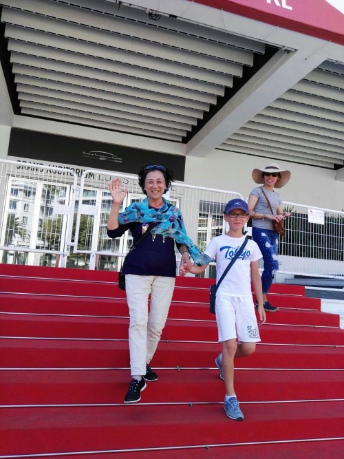 巴塞罗那和嘎纳