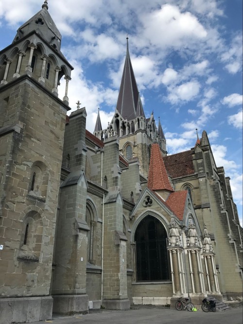 【奇峰湖泊，亲近自然】德瑞双国，金色快车之旅