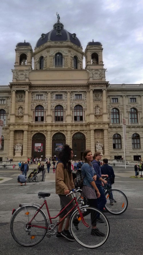 1布拉格2华沙起义纪念雕塑3CK小镇4布达佩斯5布达佩斯游船6华沙老城7斯洛伐克首都8华沙起义纪念碑9去华沙路上10维也纳