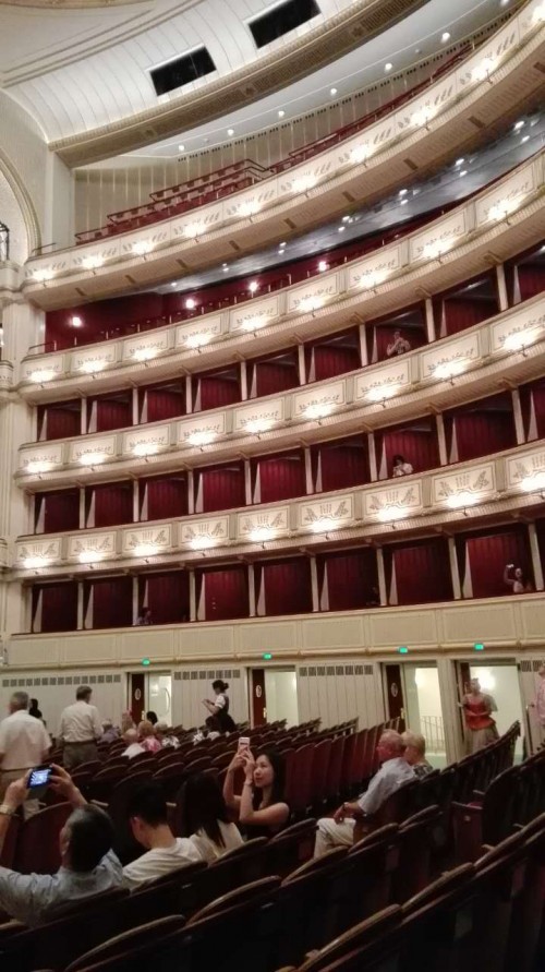 布拉格；维也纳国家歌剧院*2