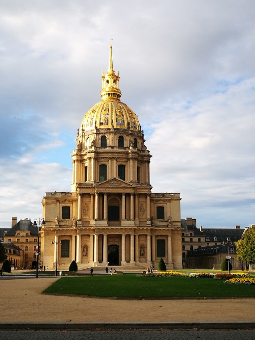 巴黎，摩纳哥，罗马等地