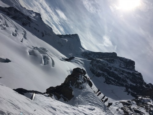 【奇峰湖泊，亲近自然】德瑞双国，金色快车之旅