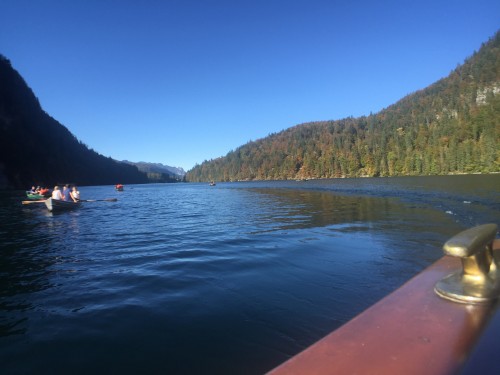 1.新天鹅城堡 2.霍亨佐伦城堡 3.国王湖的红顶教堂 4.楚格峰 5.萨尔茨堡 6.7. 两张国王湖 8.9.10 是在滴滴湖的Schwarzwald Parkhotel里面，经过紧致美丽丰盛的外国人早餐后，再穿过简陋的地窖巷子尽头看见属于我们的全部所有通通的早餐 