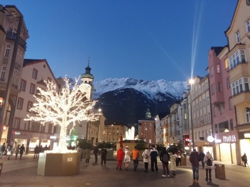 因斯布鲁克、威尼斯、罗马、维罗纳等