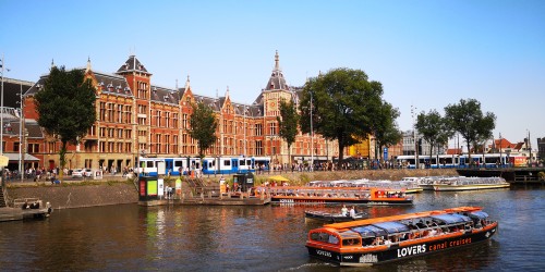 1奥地利 2和3威尼斯 4和5弗洛伦萨  6新天鹅堡俯视田园 7和8荷兰 9法国凡尔赛宫 10卢森堡大峡谷