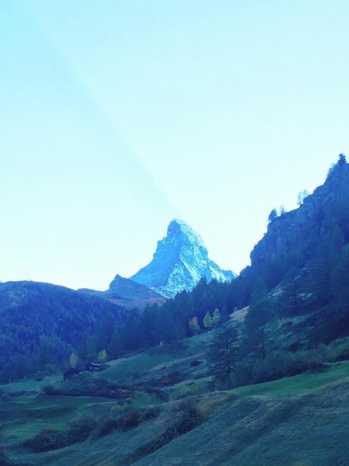 【奇峰湖泊，亲近自然】德瑞双国，金色快车之旅