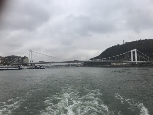 布拉格，奥地利