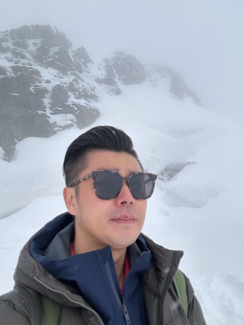 一国深度 瑞士雪国金色快车六日之旅