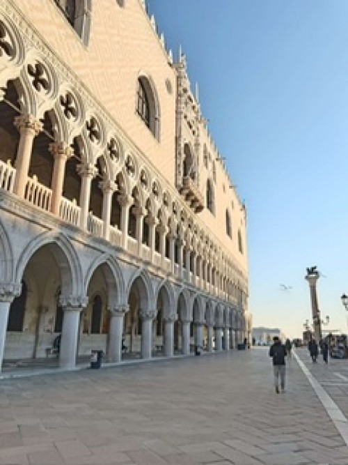 因斯布鲁克，威尼斯，比萨斜塔，五渔村