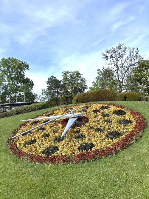 【经典热卖】【奇峰湖泊，亲近自然】法瑞双国，金色快车之旅