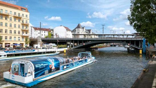 1 小时施普雷河观光游船之旅（Friedrichstraße或 Nikolaiviertel出发）