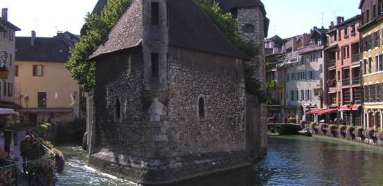 瑞士国际都市日内瓦+法国最美小镇安纳西一日游 (日内瓦往返)