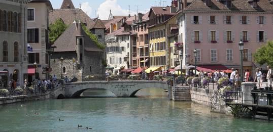 瑞士国际都市日内瓦+法国最美小镇安纳西一日游 (日内瓦往返)