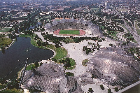 拜仁球场之旅-- 含英文或德文导游讲解