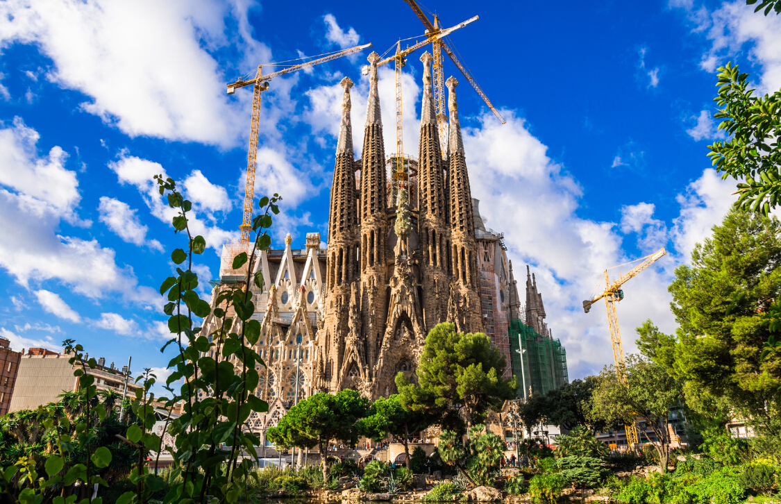 巴塞罗那机场（El Prat Airport）- 巴塞罗那市区（中英文接送机服务）