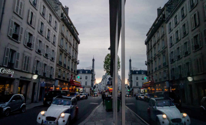 巴黎:复古雪铁龙 2CV 彩灯之旅(2人起订)