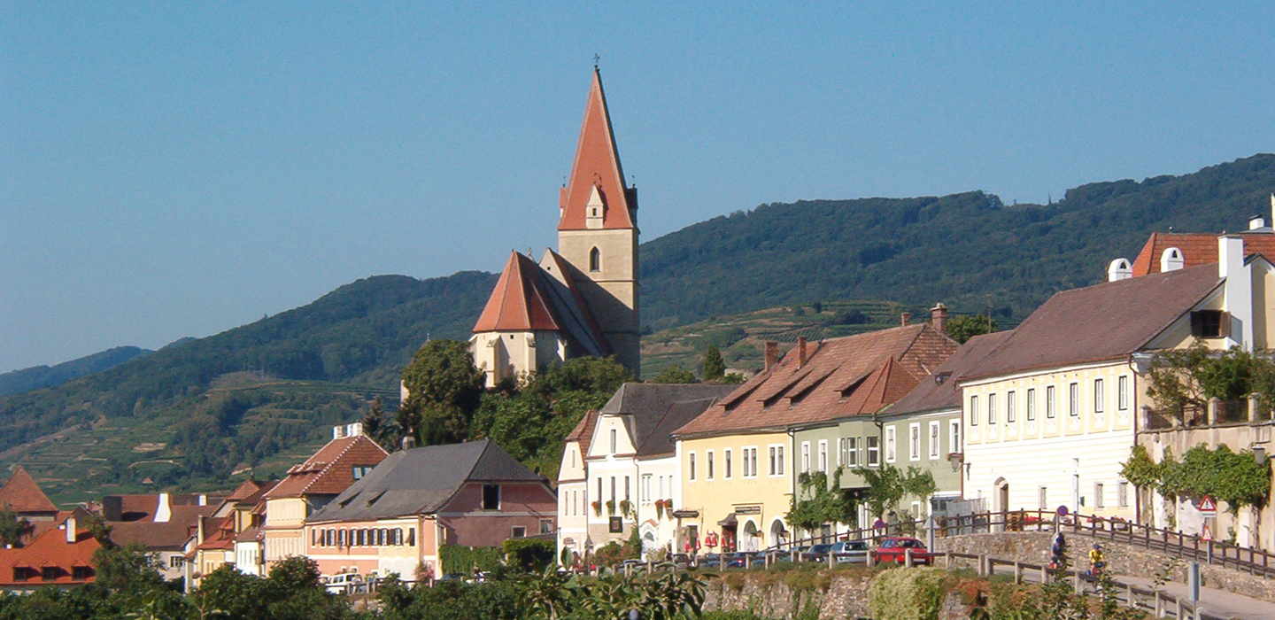 维也纳多瑙河山谷瓦豪一日游 (游船+维也纳往返)