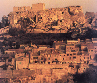 普罗旺斯全景一日游 (嘉德水道桥+修道院赏薰衣草)