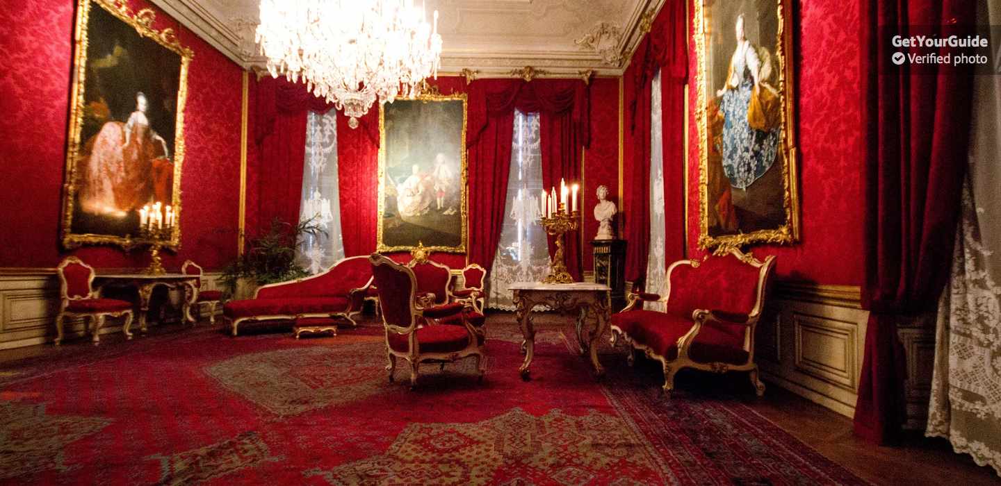 维也纳城市观光半日游 (含导游带领游览美泉宫)