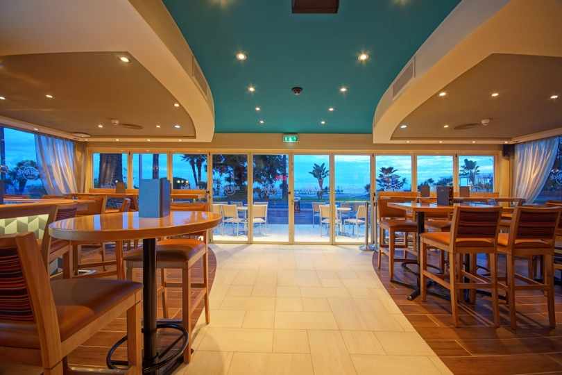 尼斯硬石咖啡厅餐劵