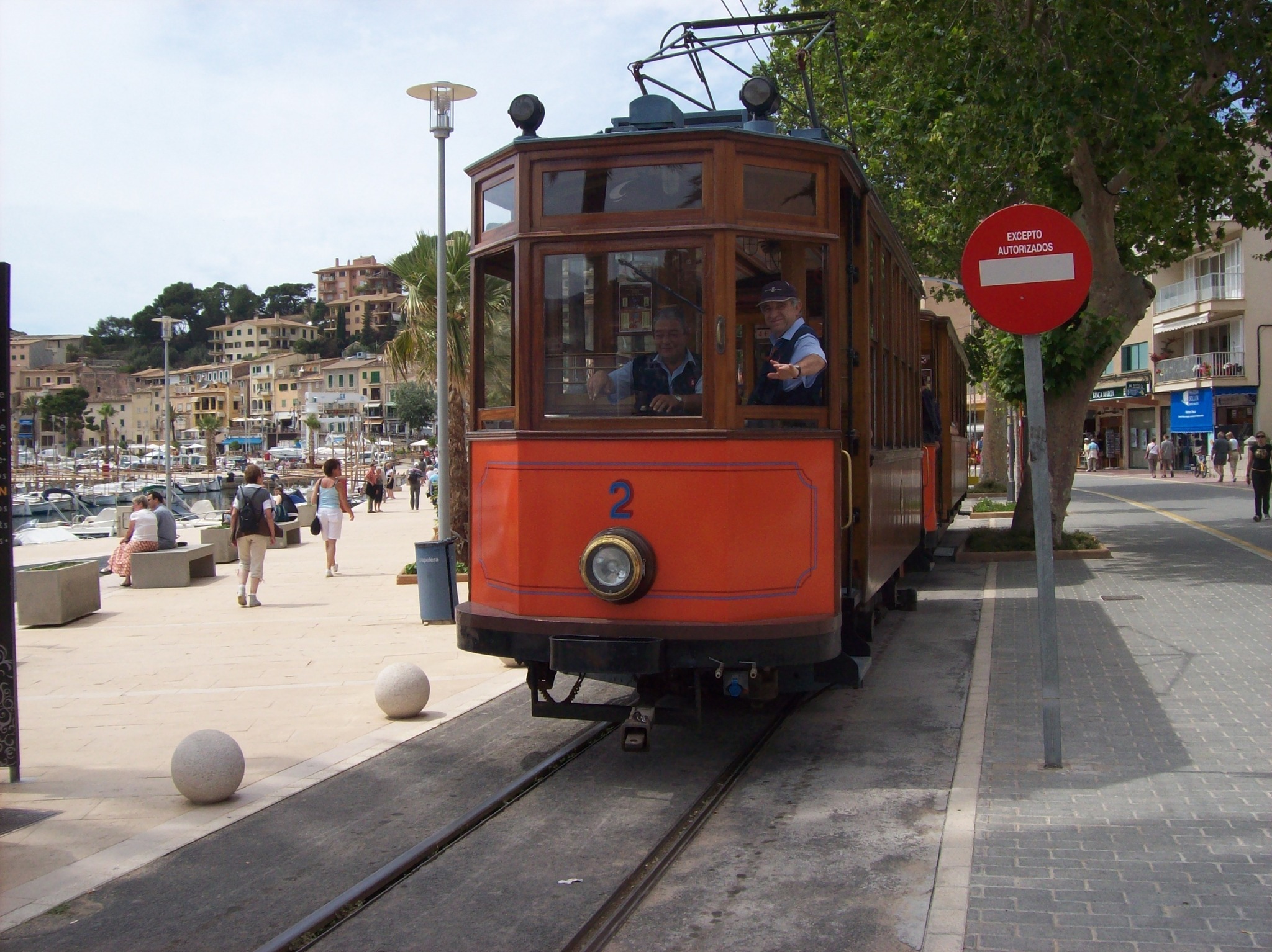 法德莫萨和索列尔一日游+火车车票