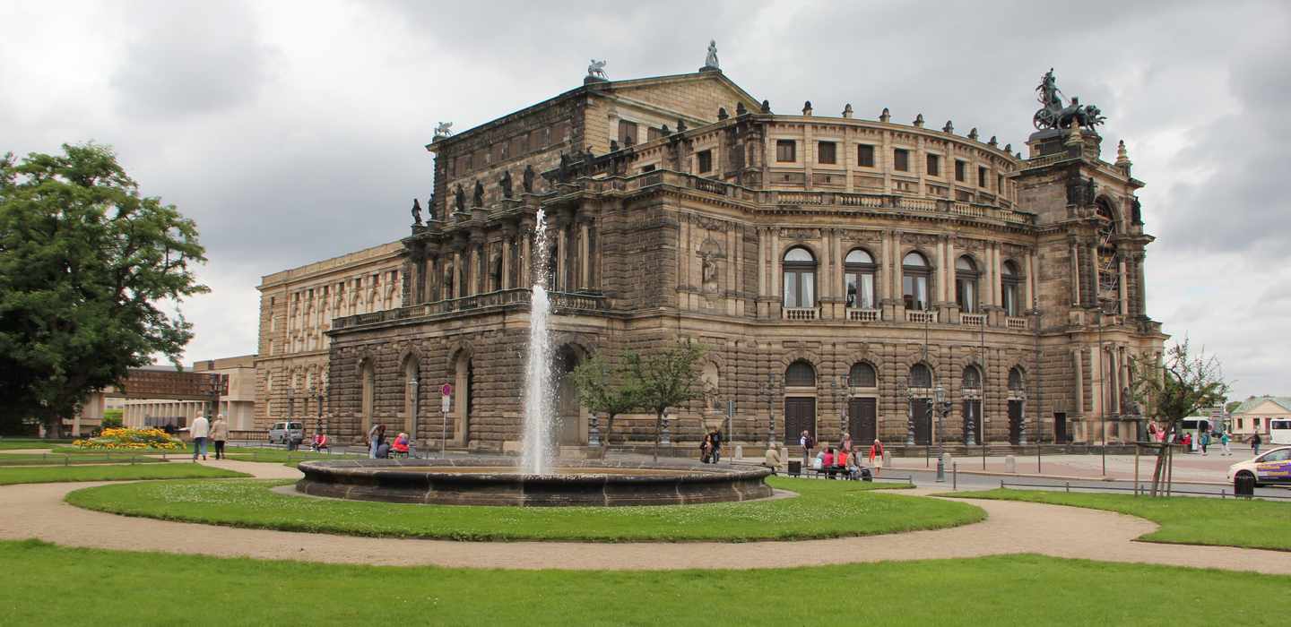 德累斯顿一日游（布拉格出发）