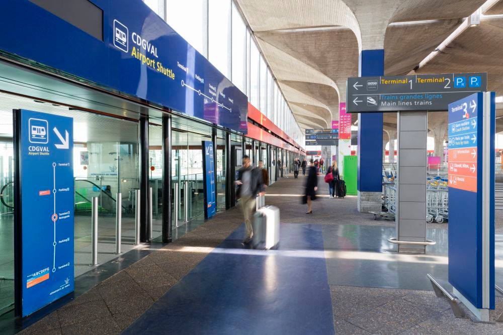 巴黎戴高乐机场CDG-巴黎市区（中文接送机服务）