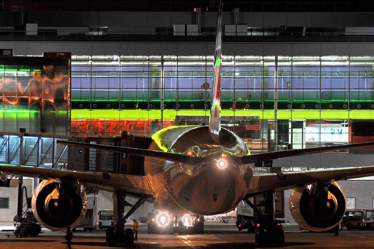 巴黎奥利机场ORLY-巴黎市区（中英文接送机服务）