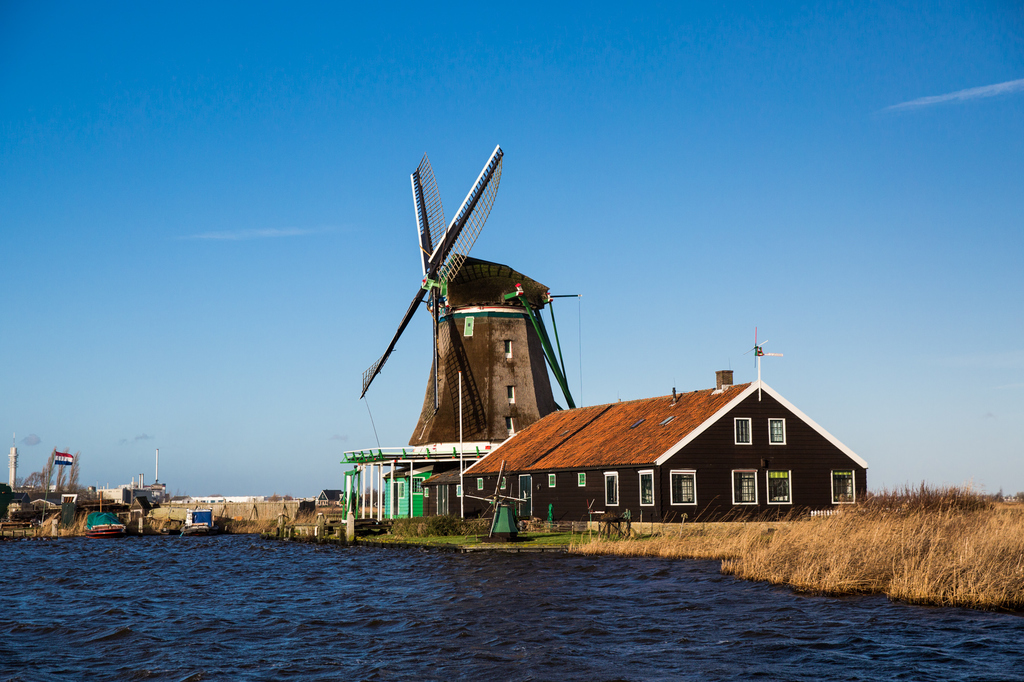 阿姆斯特丹国际机场(AMS) -阿姆斯特丹市区（中英文接送机）