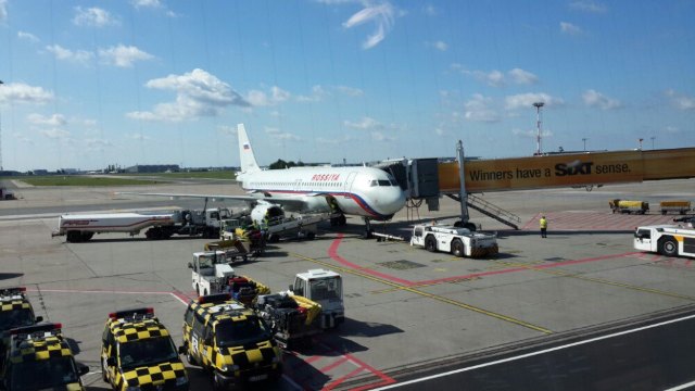 柏林机场（Flughafen Berlin-Schoenefeld Airport）接送机 - 中英文接送机服务