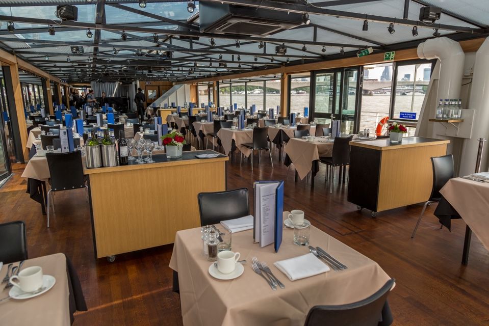 泰晤士游船+豪华午宴【美食+游船】