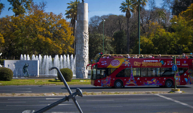 塞维利亚观光巴士24小时/48小时车票