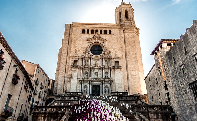 加泰罗尼亚一日游(巴塞罗那出发：赫罗纳，菲格雷斯和达利博物馆) 