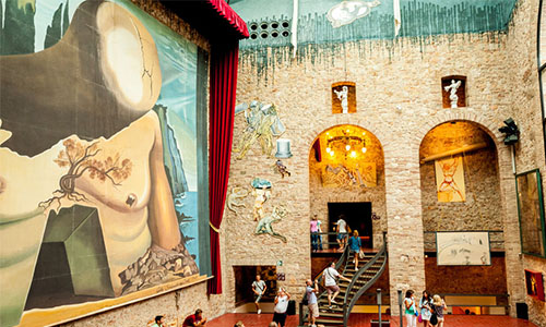 加泰罗尼亚一日游(巴塞罗那出发：赫罗纳，菲格雷斯和达利博物馆) 