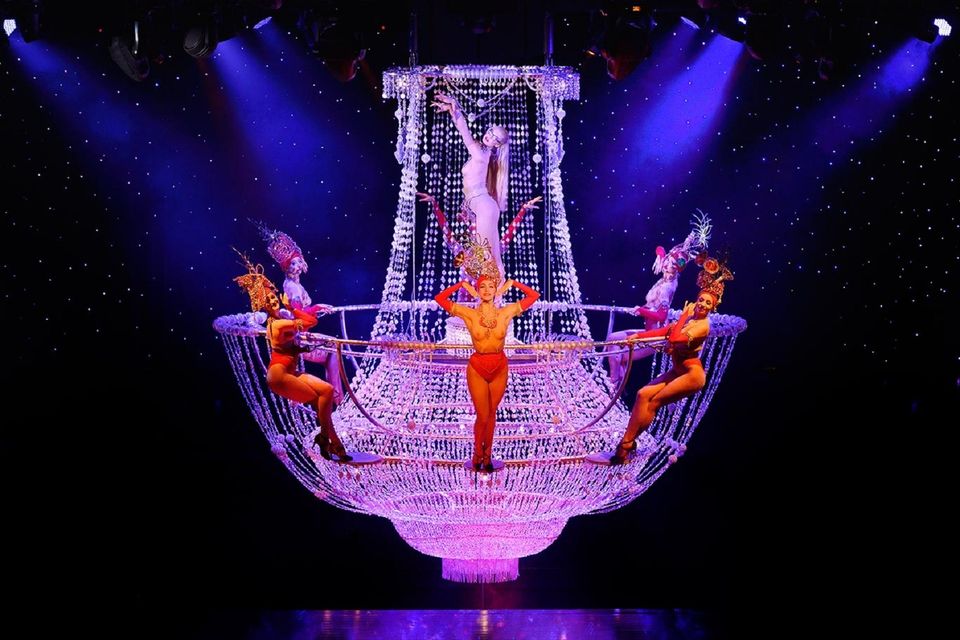 巴黎Merveilles丽都秀夜总会门票+晚餐