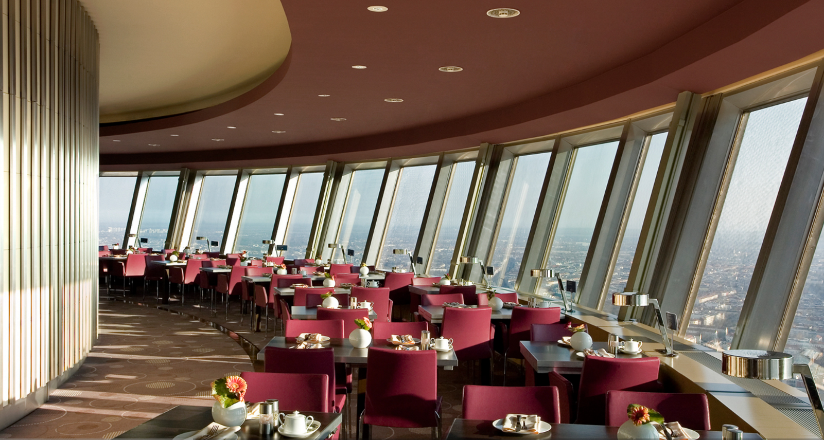 柏林电视塔+贵宾级晚餐-- 免排队