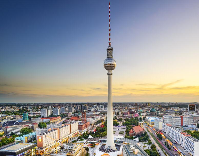 参观柏林电视塔+贵宾级午餐--免排队