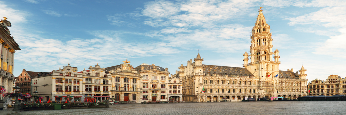 小于连(撒尿小孩)简介-小于连(撒尿小孩)图片-小于连(撒尿小孩)位置-【比利时景点攻略】